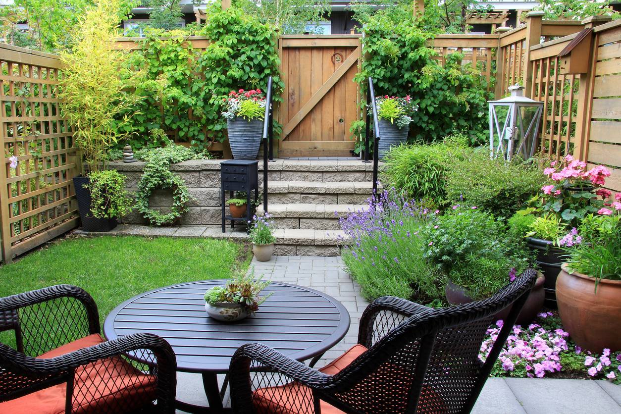 Portillon en bois maison jardin