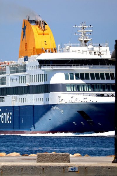 Ferry_cyclades_:_tout_savoir_sur_les_différentes_destinations